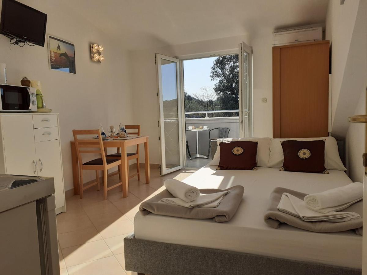 Villa Palfi Jezera Ngoại thất bức ảnh