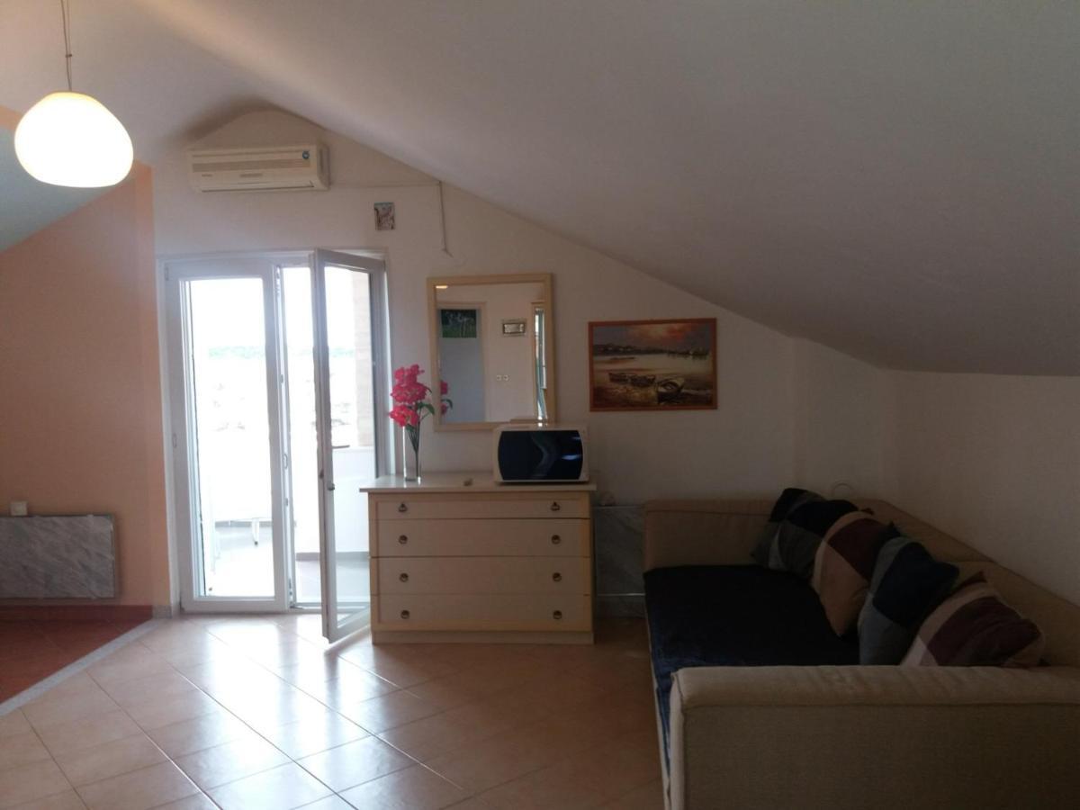 Villa Palfi Jezera Ngoại thất bức ảnh